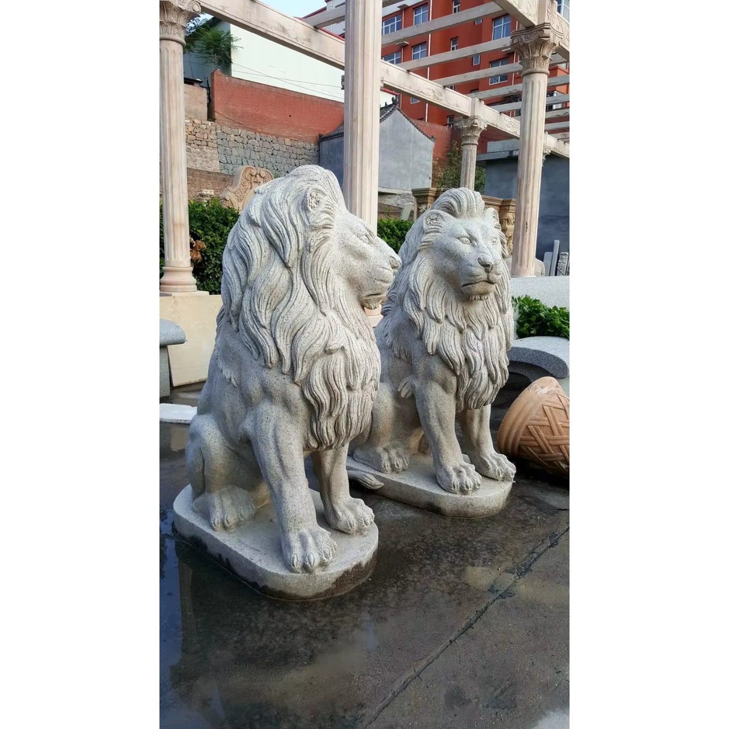 Top Quality Garden Decoration Marble Lion Statue Hand Carving Grey  Home Decor