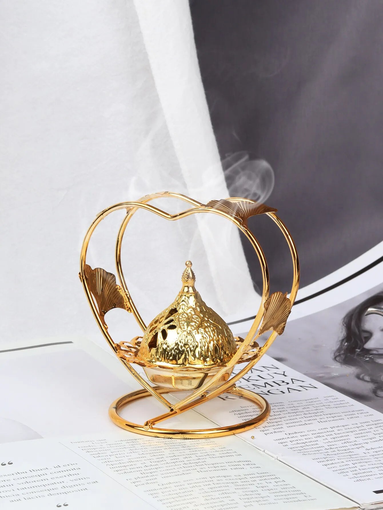 Antique Gold Heart Shaped Incense Burner Home Indoor Decoration 1 Pc