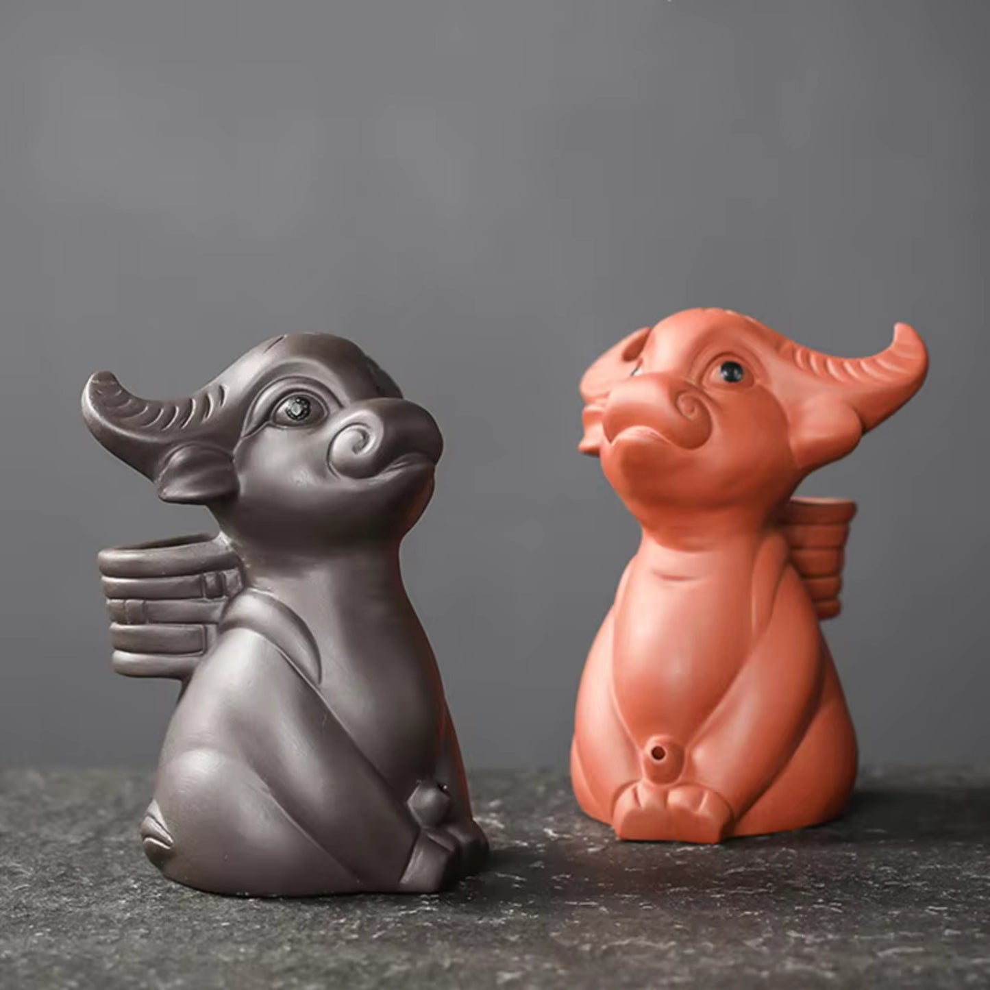 Creative Purple Clay Water Spray Cattle Statue Chinese Tea Decoration Accessories 1 Pc